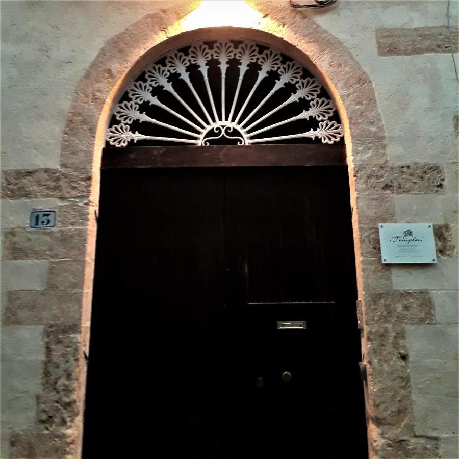 I Templari B&B Self-Contained Brindisi Exterior photo