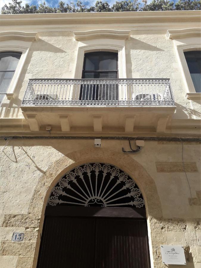 I Templari B&B Self-Contained Brindisi Exterior photo