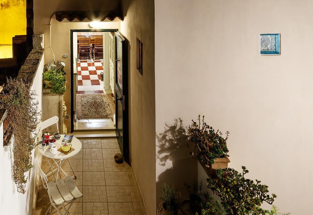 I Templari B&B Self-Contained Brindisi Exterior photo