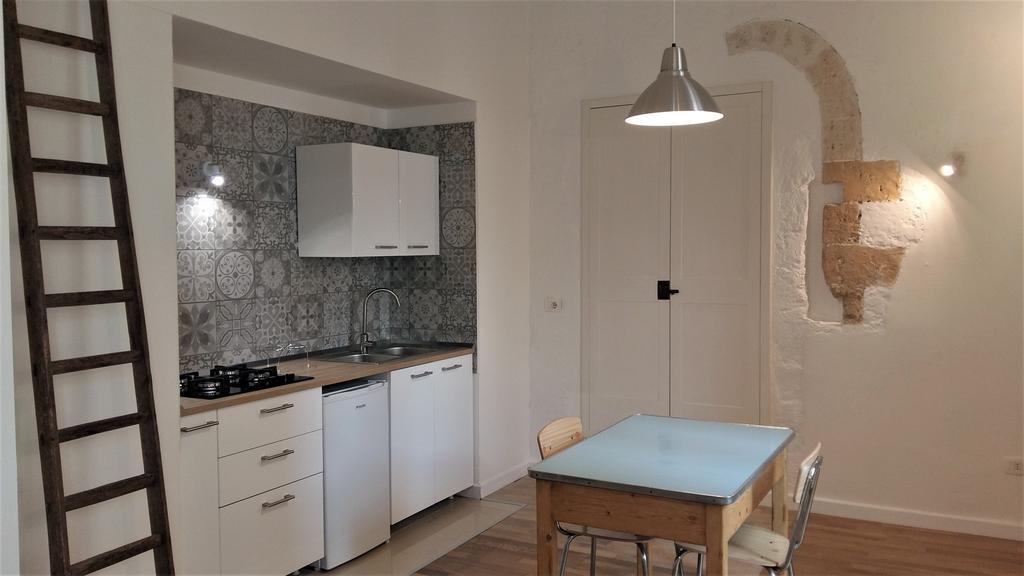 I Templari B&B Self-Contained Brindisi Exterior photo